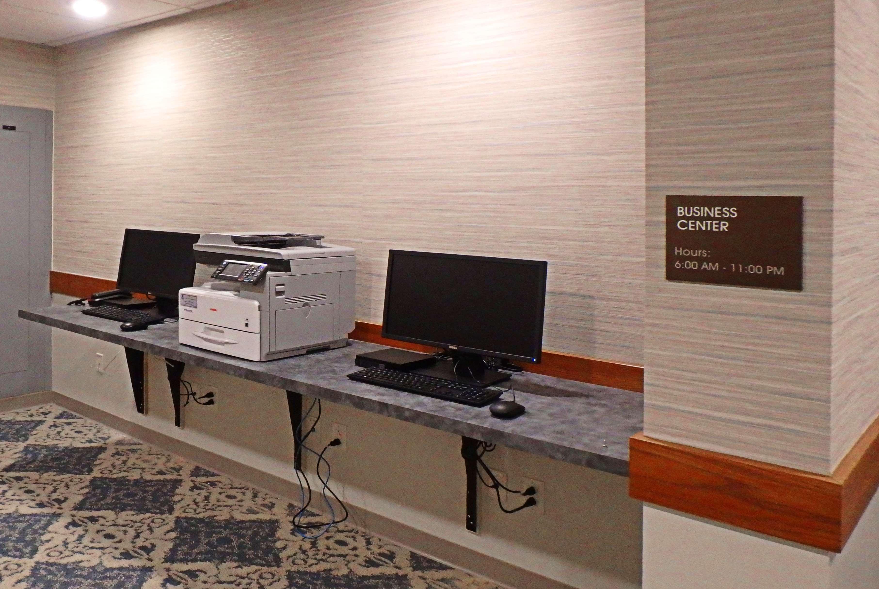 Wyndham Garden State College Hotel Boalsburg Екстериор снимка